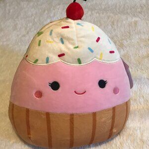 SQUISHMALLOW - Clara the Cupcake 10" NWT
